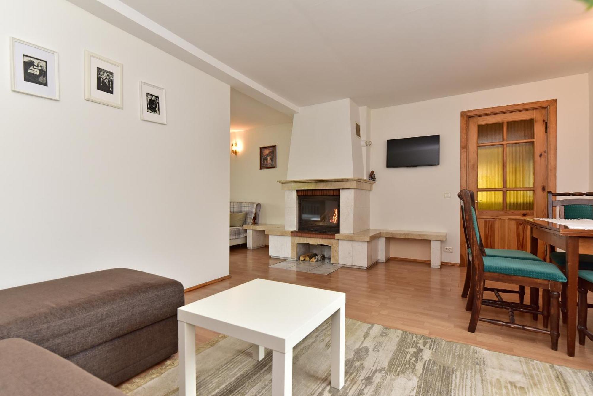 Augutes Zurlienes Apartamentai Trakai Ngoại thất bức ảnh